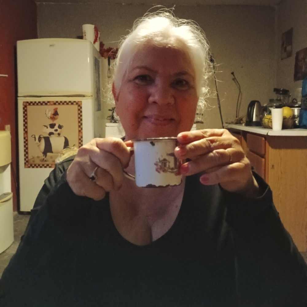 Meet your Posher, Irasema